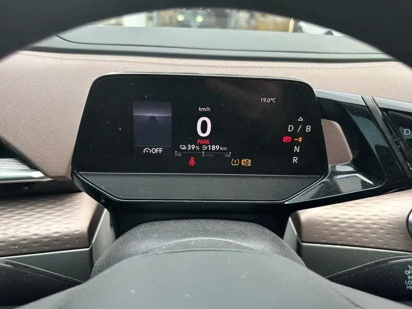 2022 VOLKSWAGEN ID.6 thumbnail 2