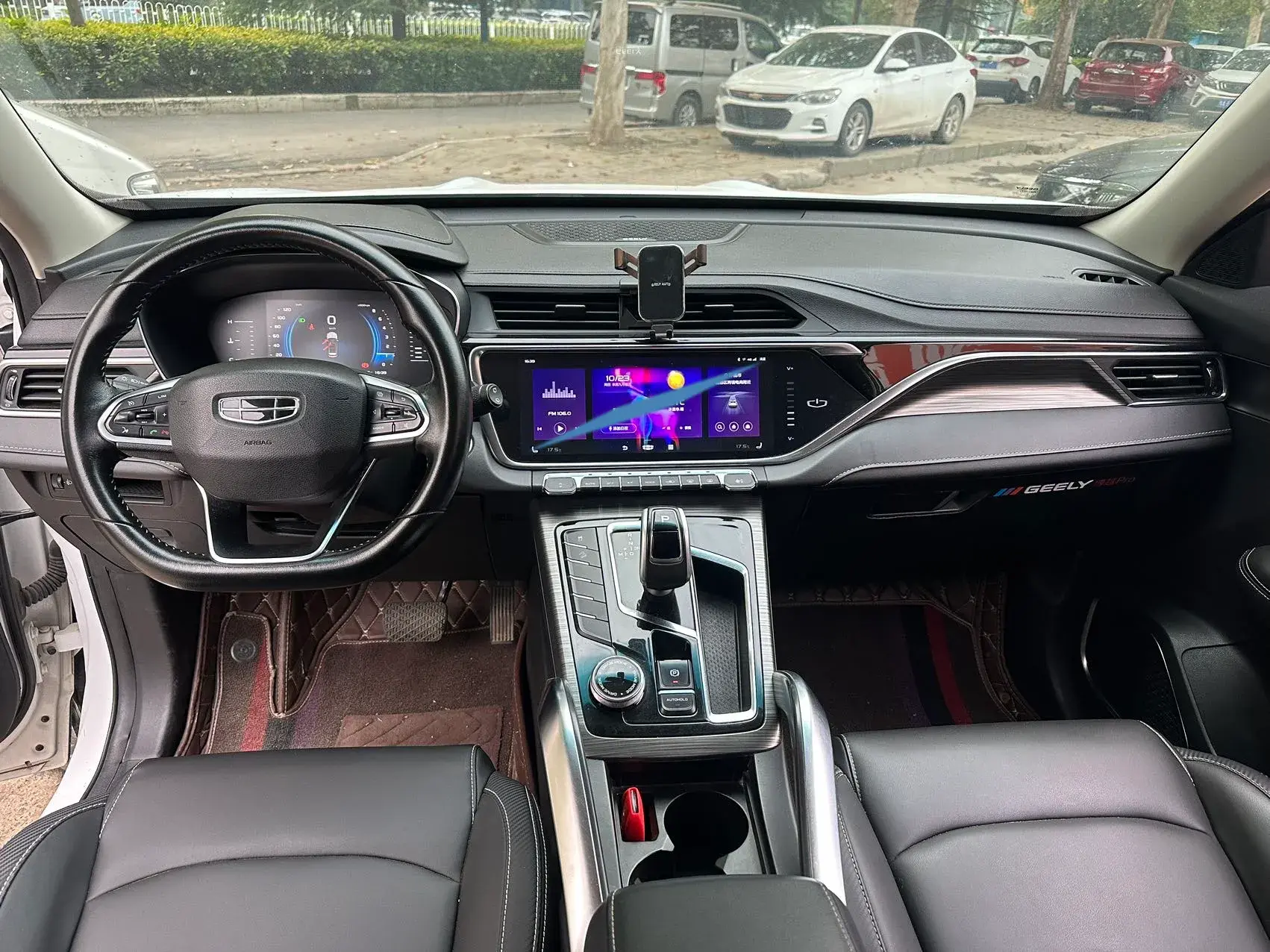 2020 GEELY AZKARRA thumbnail 4