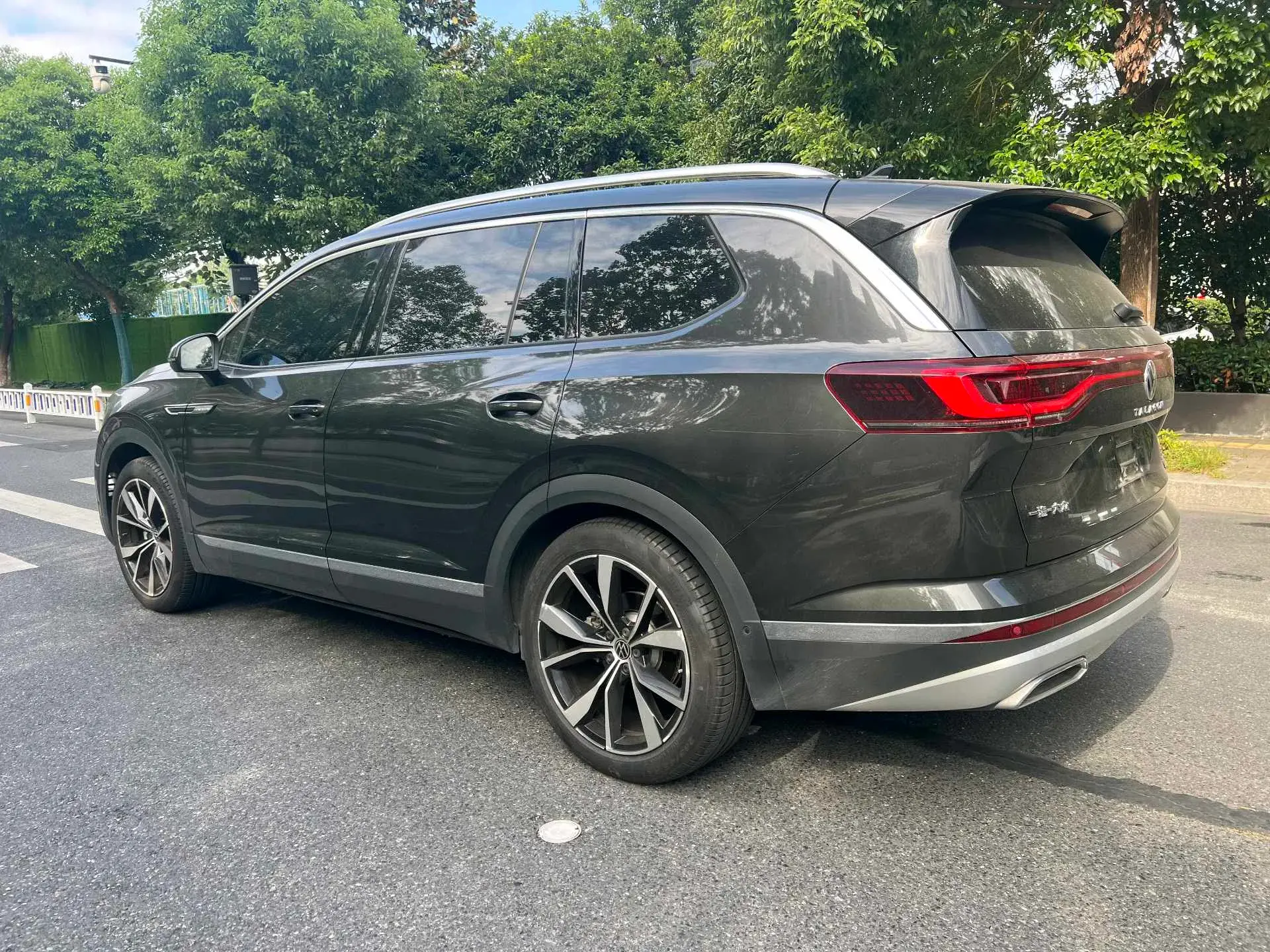 2021 VOLKSWAGEN TALAGON thumbnail 4