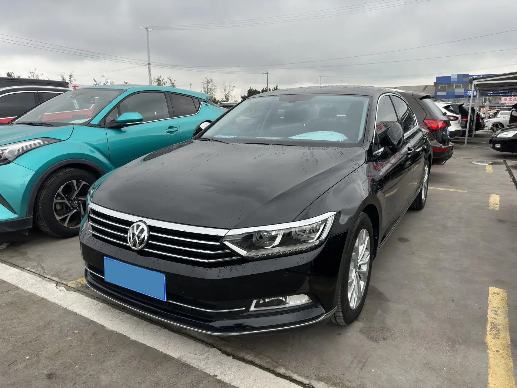 2019 VOLKSWAGEN MAGOTAN view 1