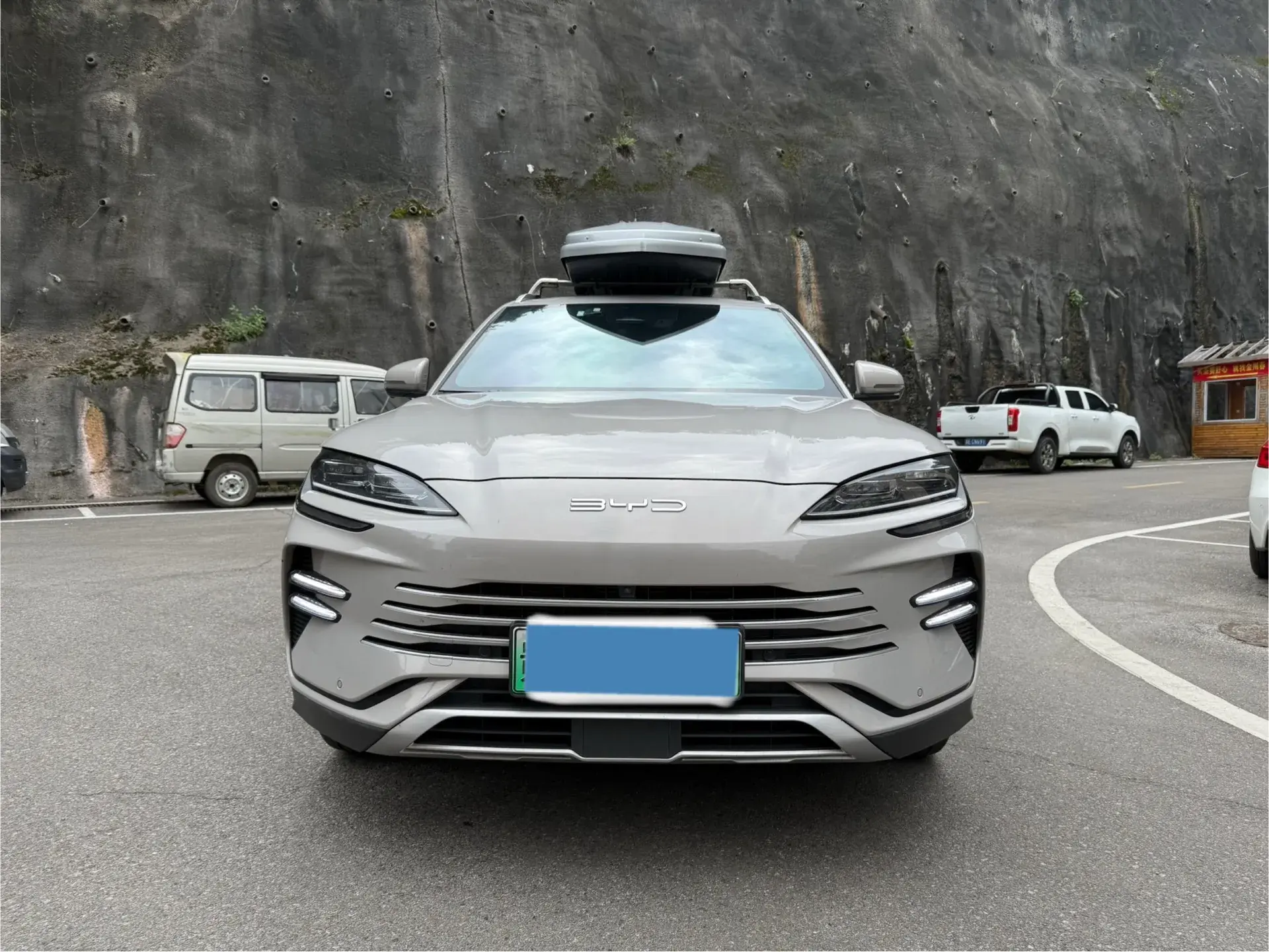 2023 BYD SONG thumbnail 2