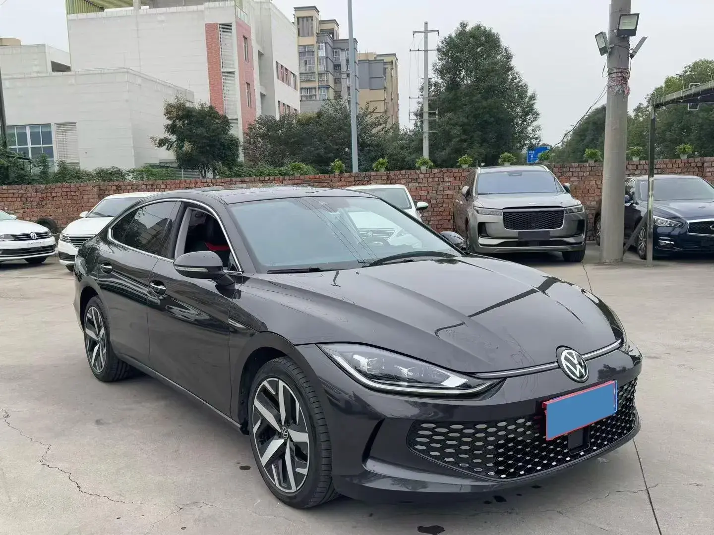 2023 VOLKSWAGEN LAMANDO thumbnail 3