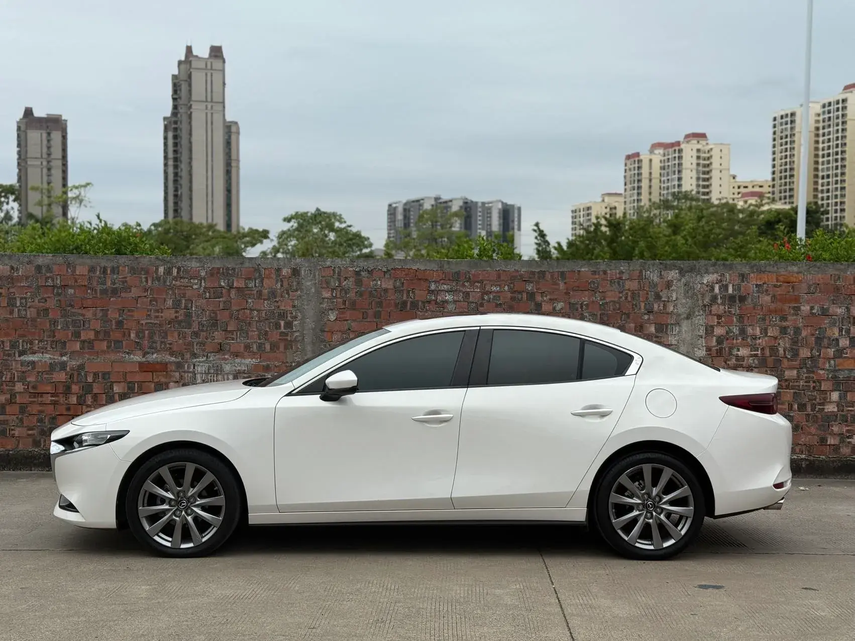 2021 MAZDA 3 thumbnail 2