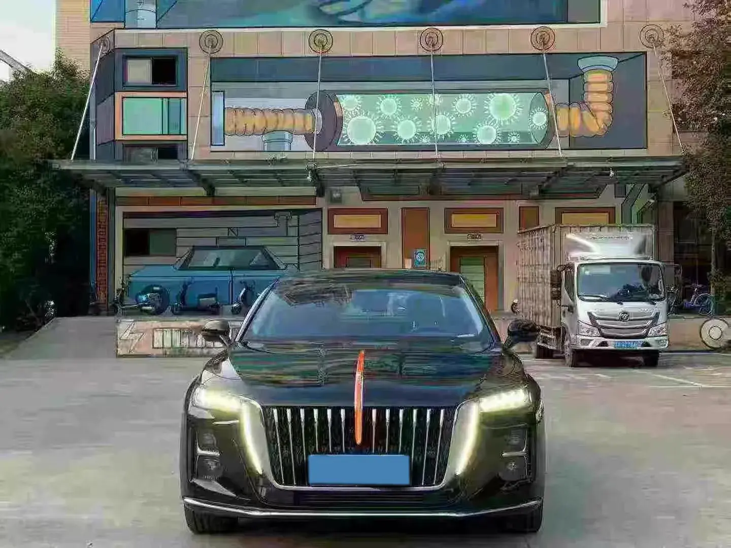 2024 HONGQI H5 thumbnail 2