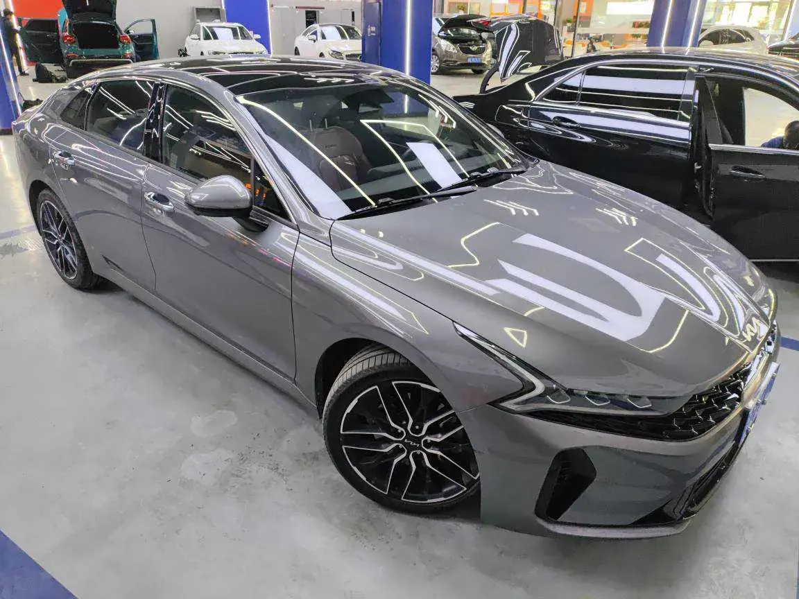 2021 KIA K5 thumbnail 2