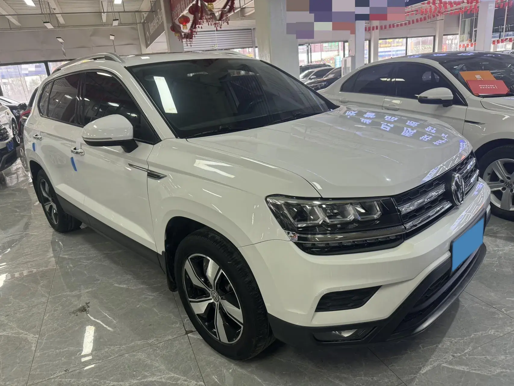 2020 VOLKSWAGEN THARU thumbnail 2