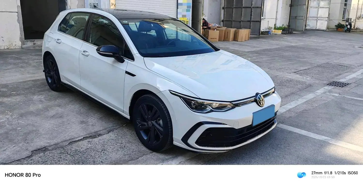 2021 VOLKSWAGEN GOLF thumbnail 3