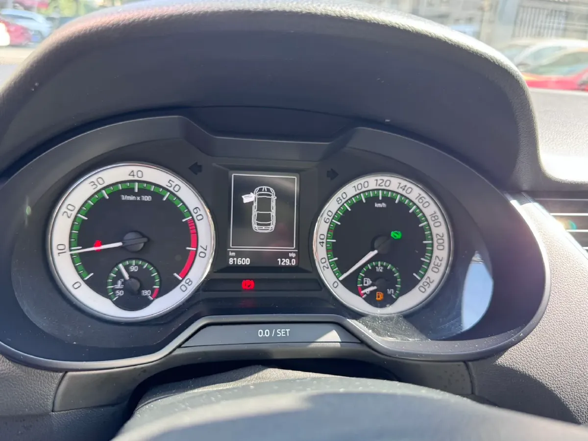 2019 Skoda Octavia 1.2T 116HP L4 7DCT,autocango,china used car exporter,china ev exporter,chinese used car exporter,chinese used ev exporter