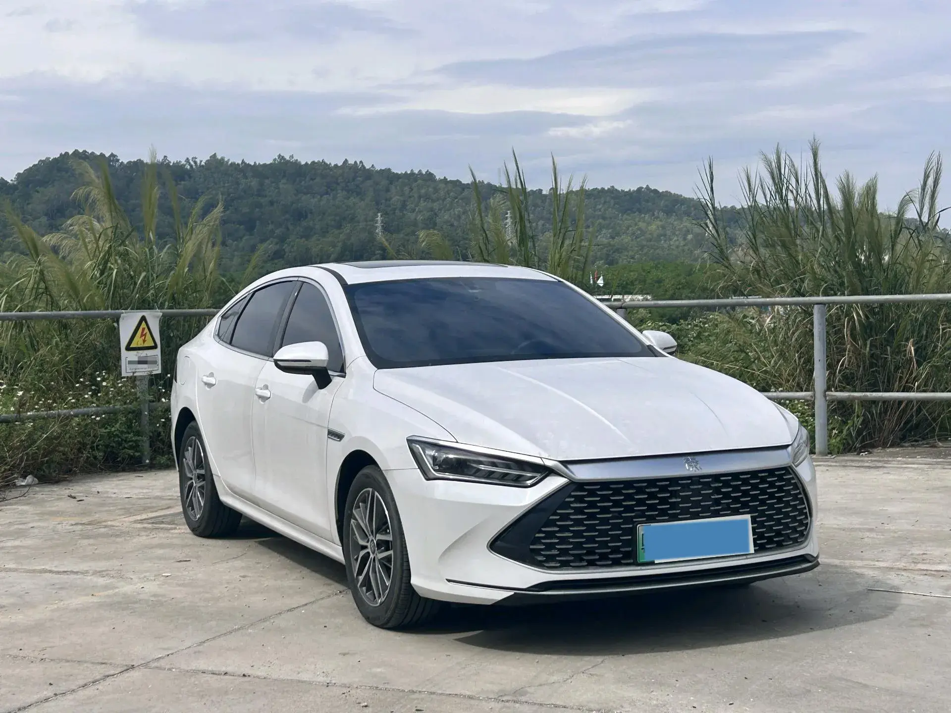 2021 BYD QIN thumbnail 2