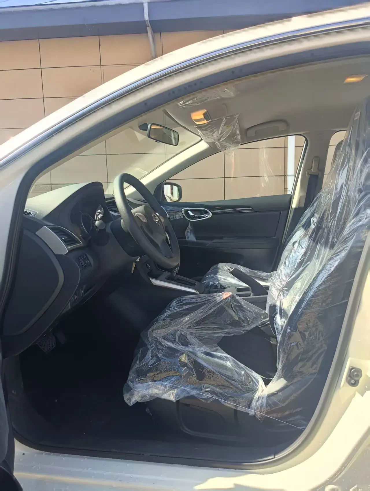 2024 NISSAN SYLPHY thumbnail 3