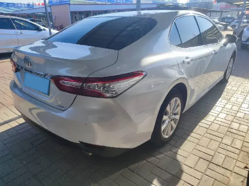 2019 TOYOTA CAMRY thumbnail 4