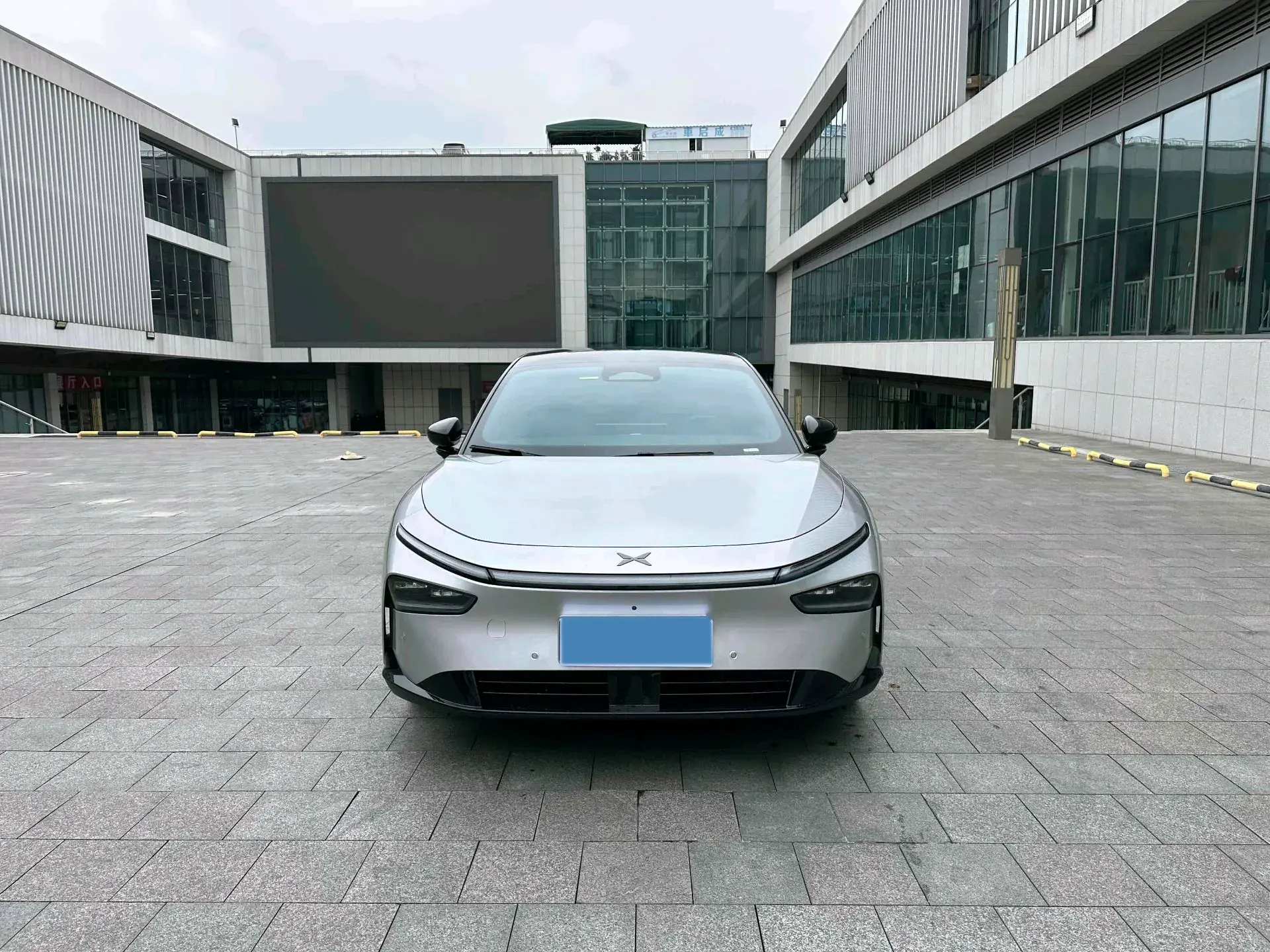 2024 XPENG P7+ thumbnail 3