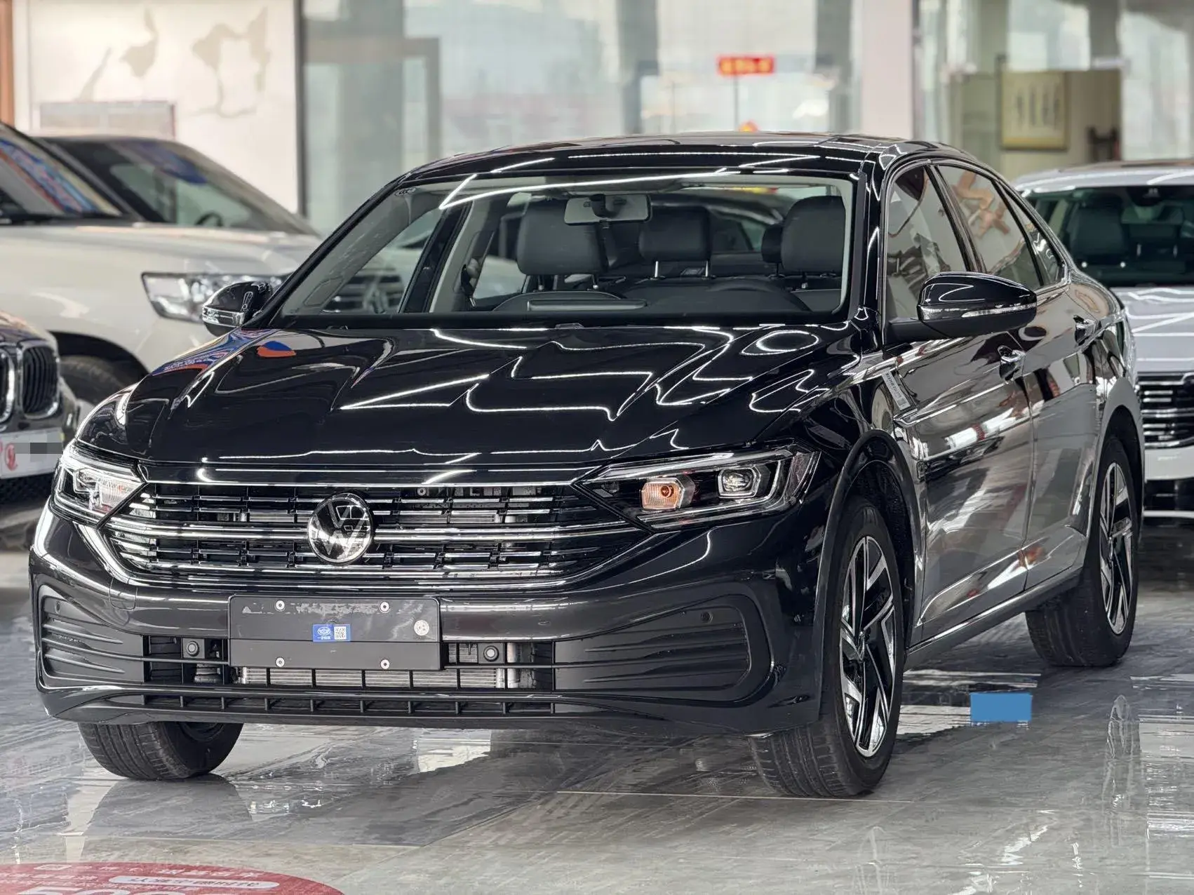 2025 VOLKSWAGEN SAGITAR view 1