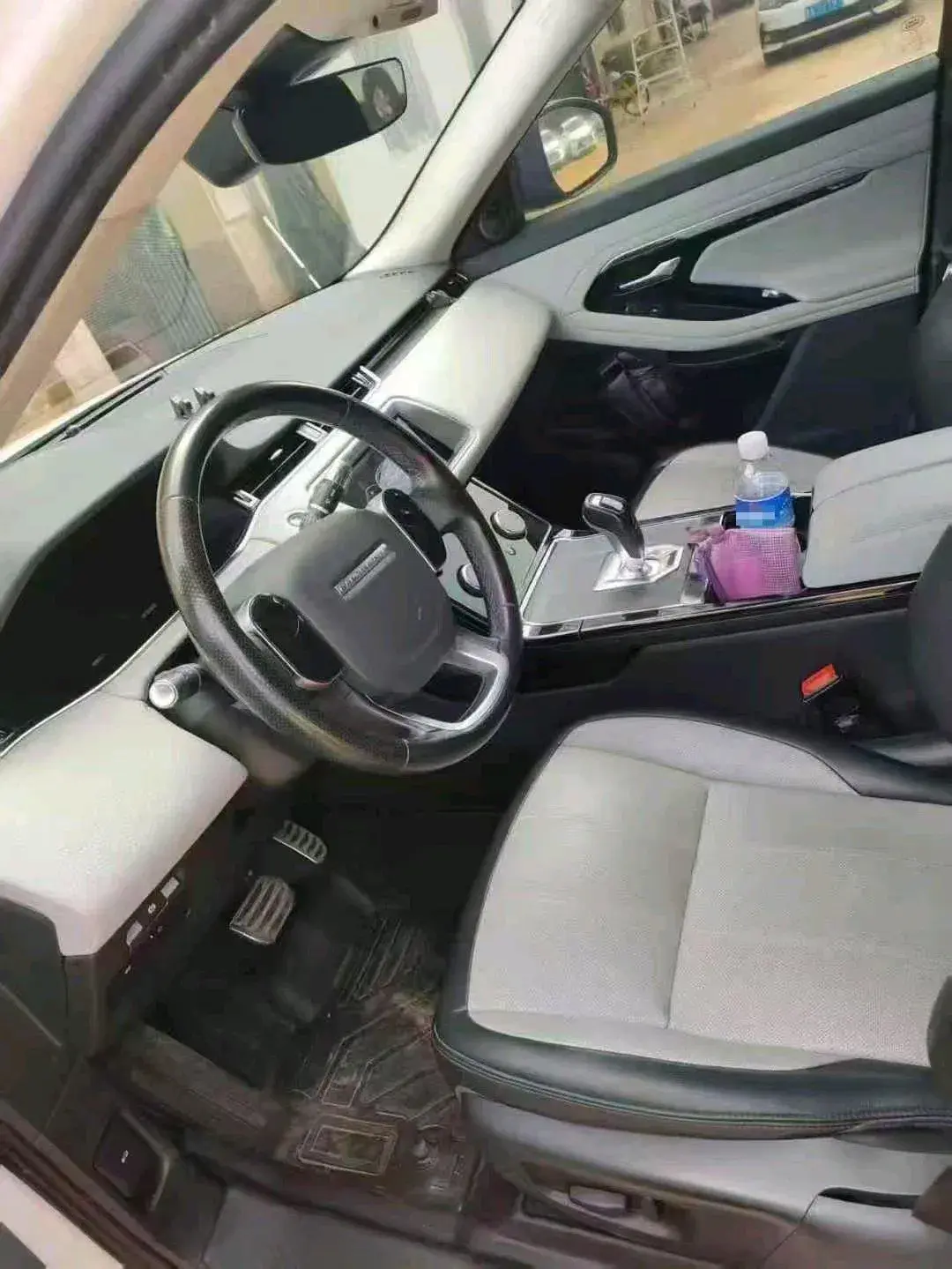 2020 LAND ROVER thumbnail 3