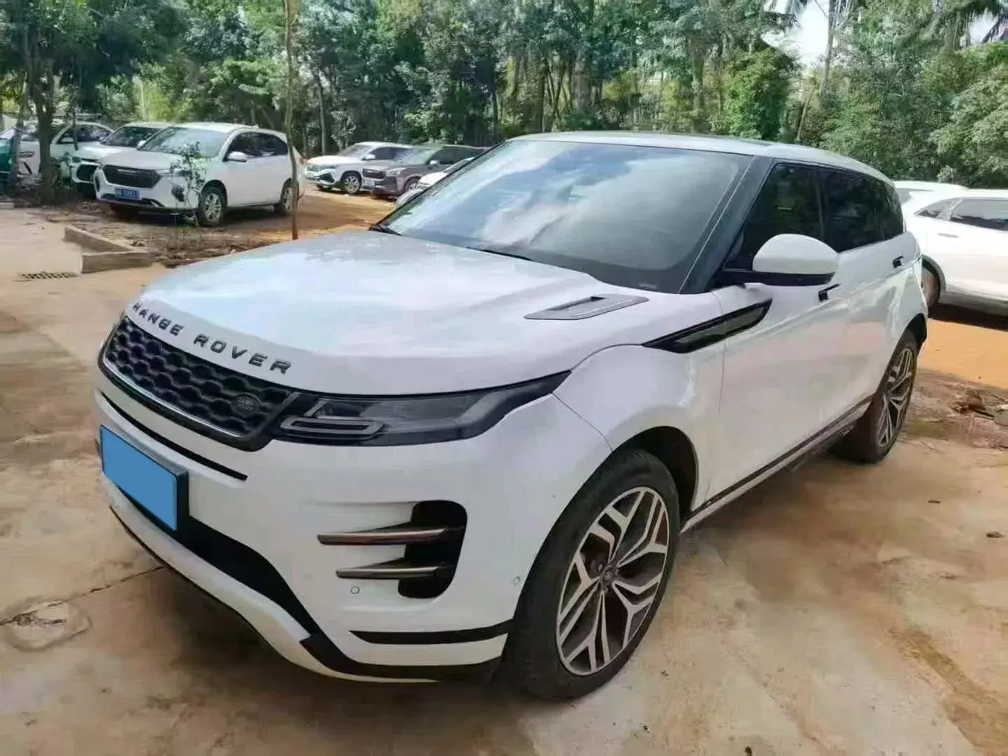 2020 LAND ROVER view 1