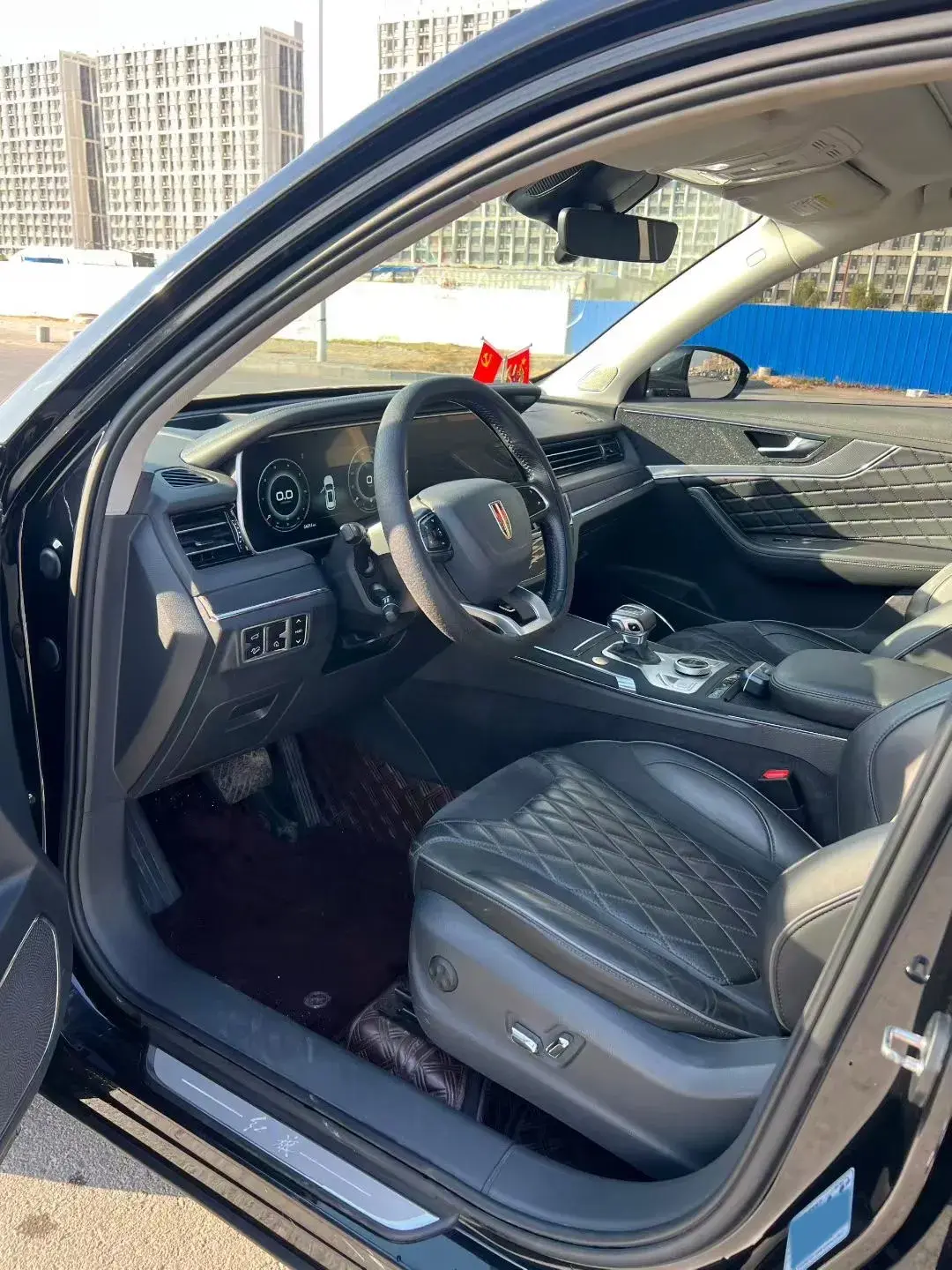 2019 HONGQI HS5 thumbnail 4