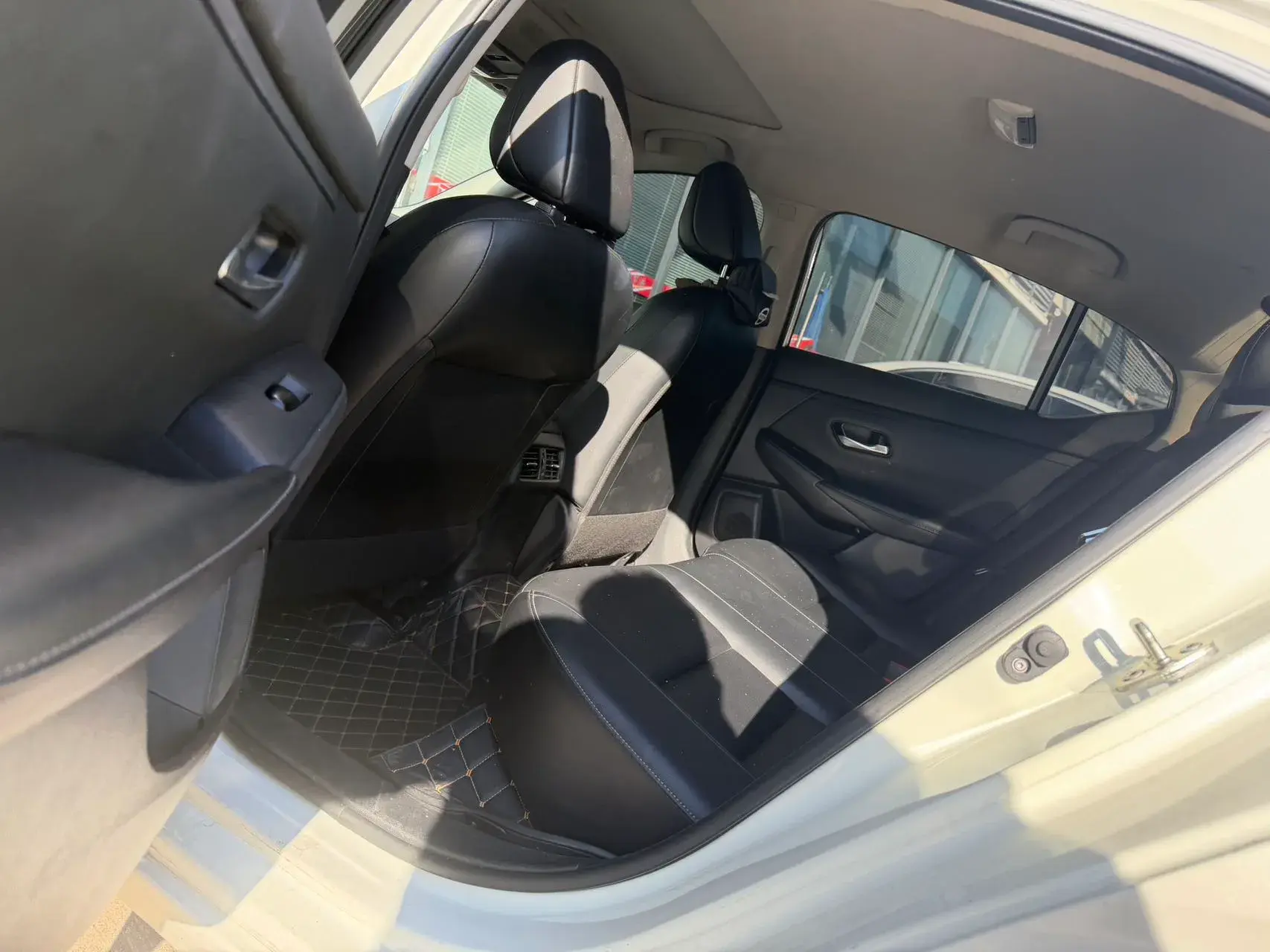 2022 NISSAN SYLPHY thumbnail 3