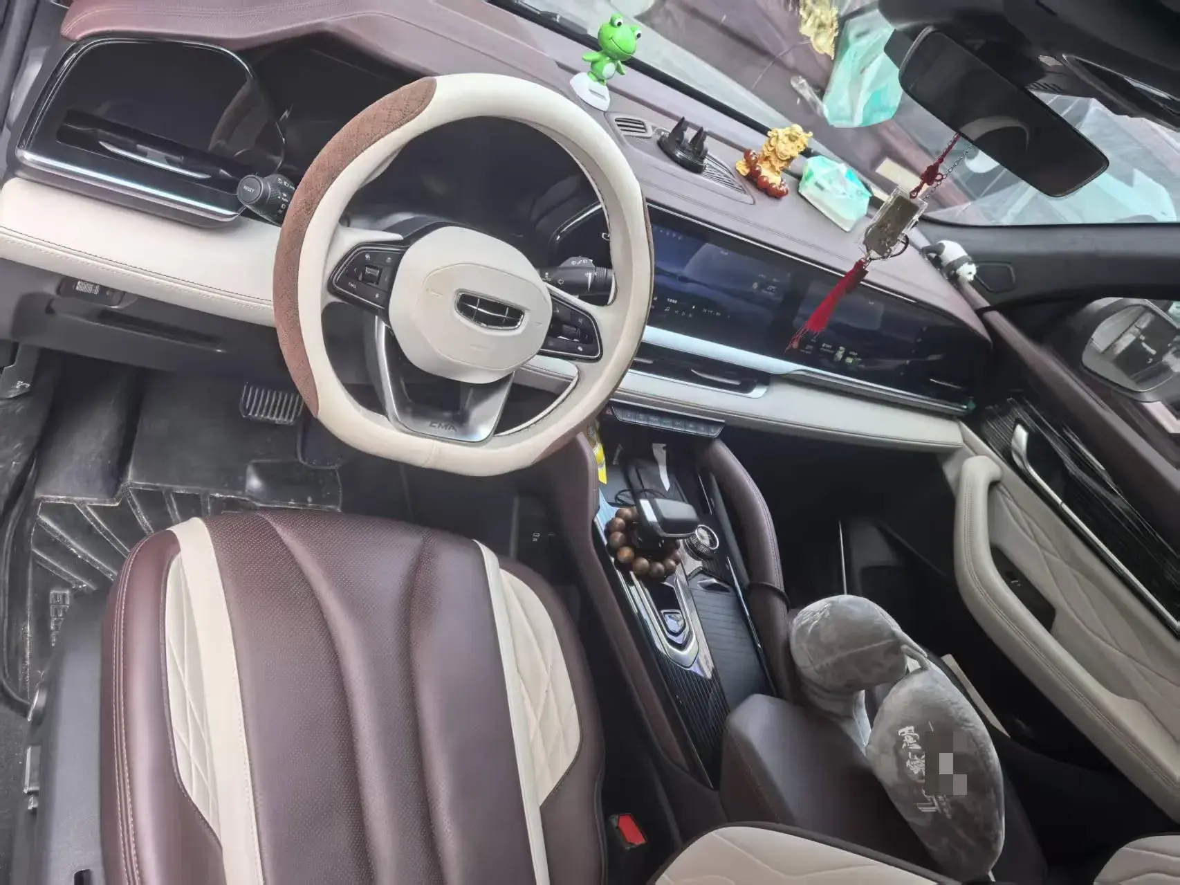 2021 GEELY MONJARO thumbnail 4