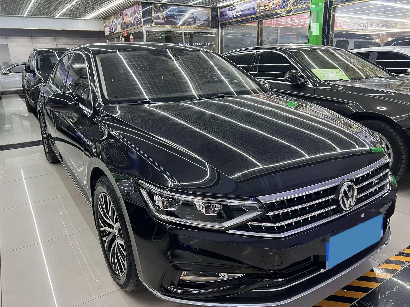 2020 VOLKSWAGEN MAGOTAN thumbnail 3