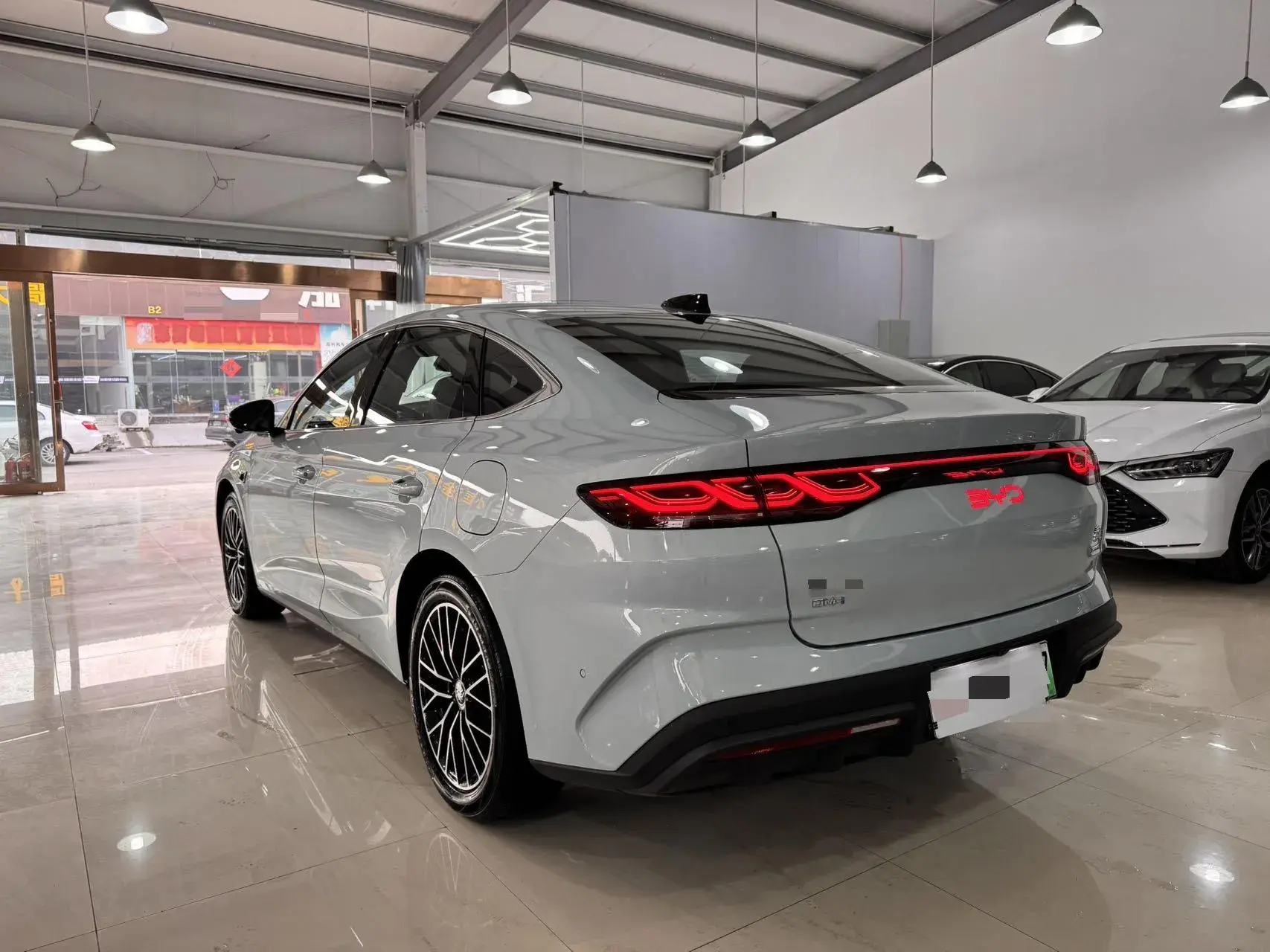 2025 BYD QINL thumbnail 4