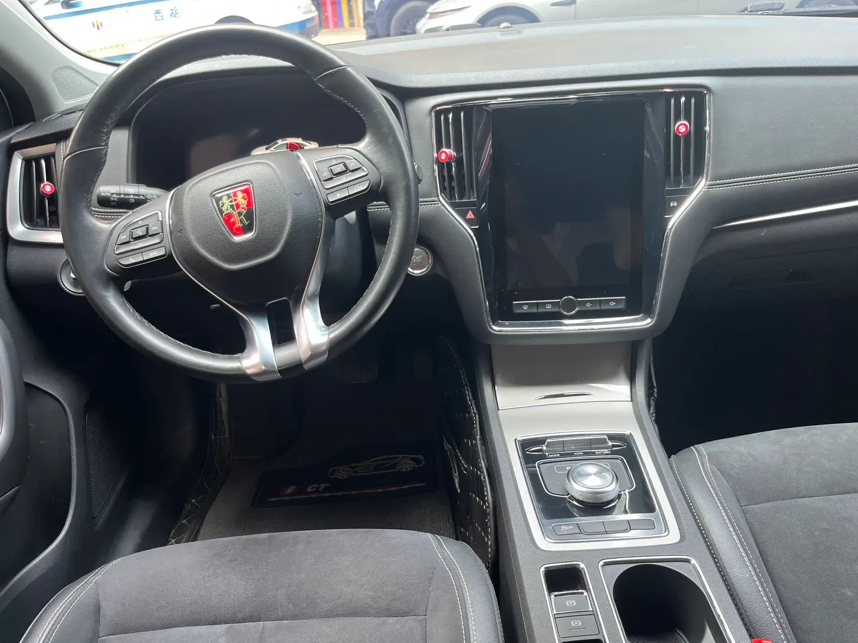 2017 ROEWE I6 thumbnail 3