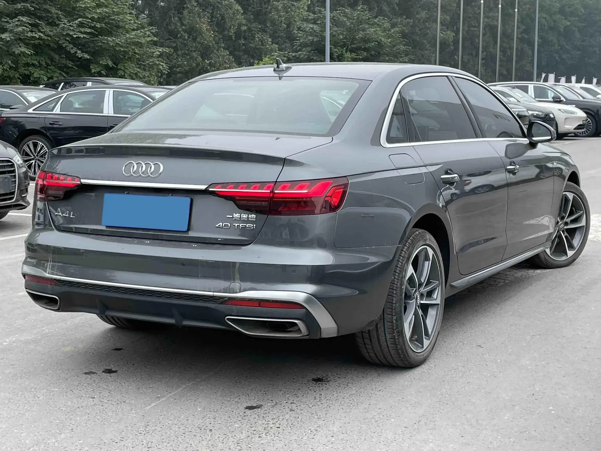 2020 AUDI A4L thumbnail 3