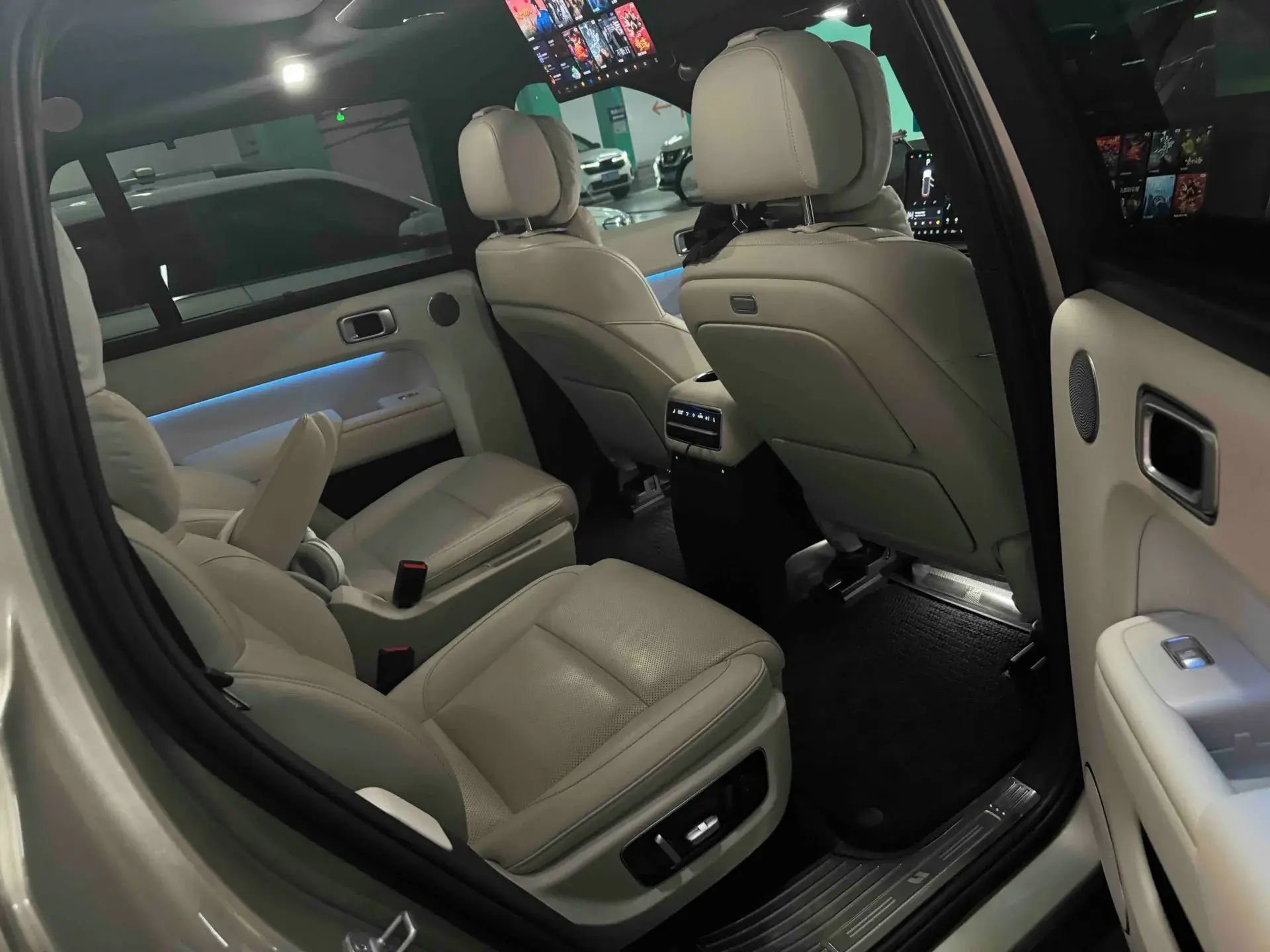 2022 LI L9 thumbnail 4