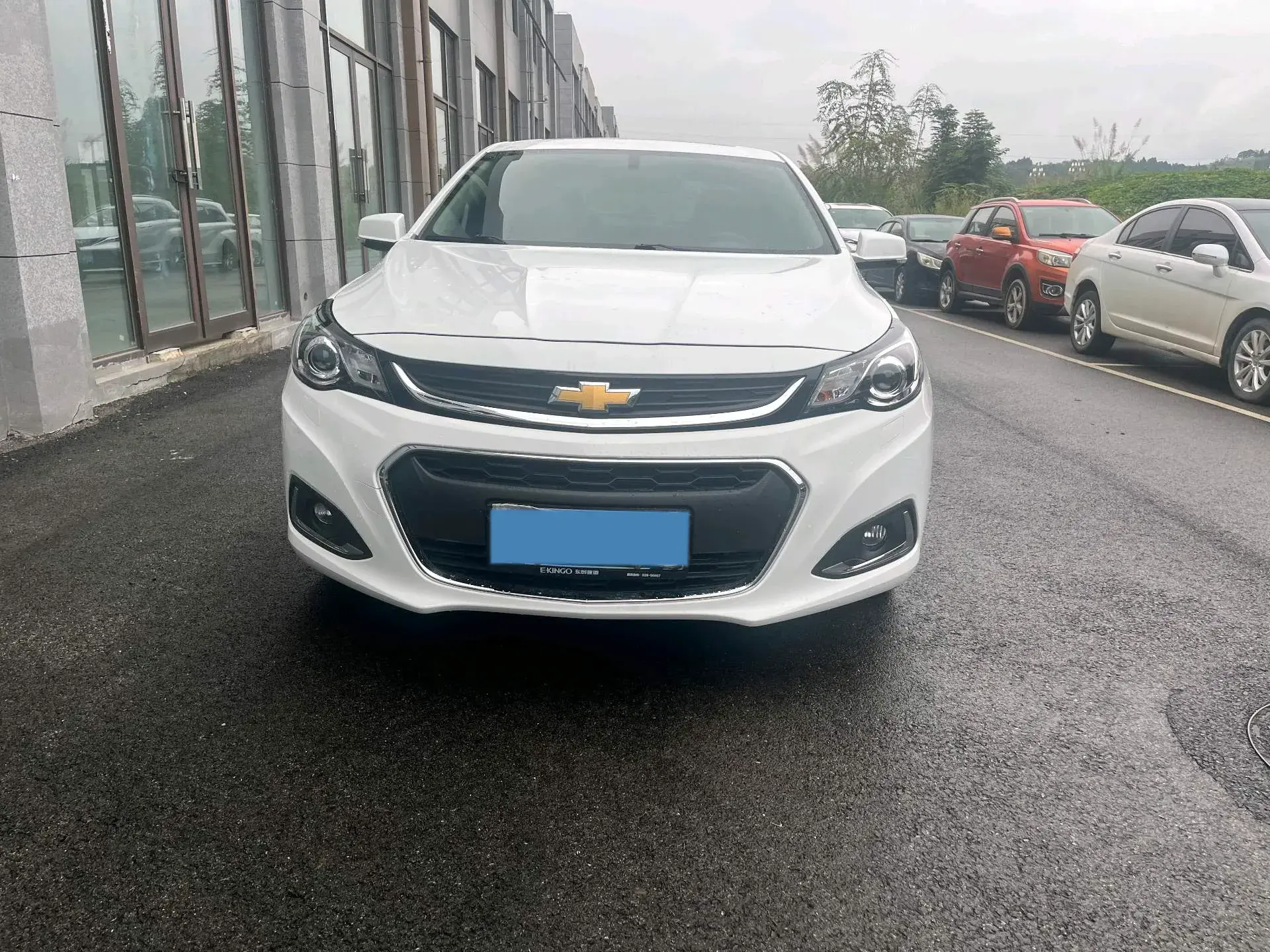 2018 CHEVROLET MALIBU thumbnail 2