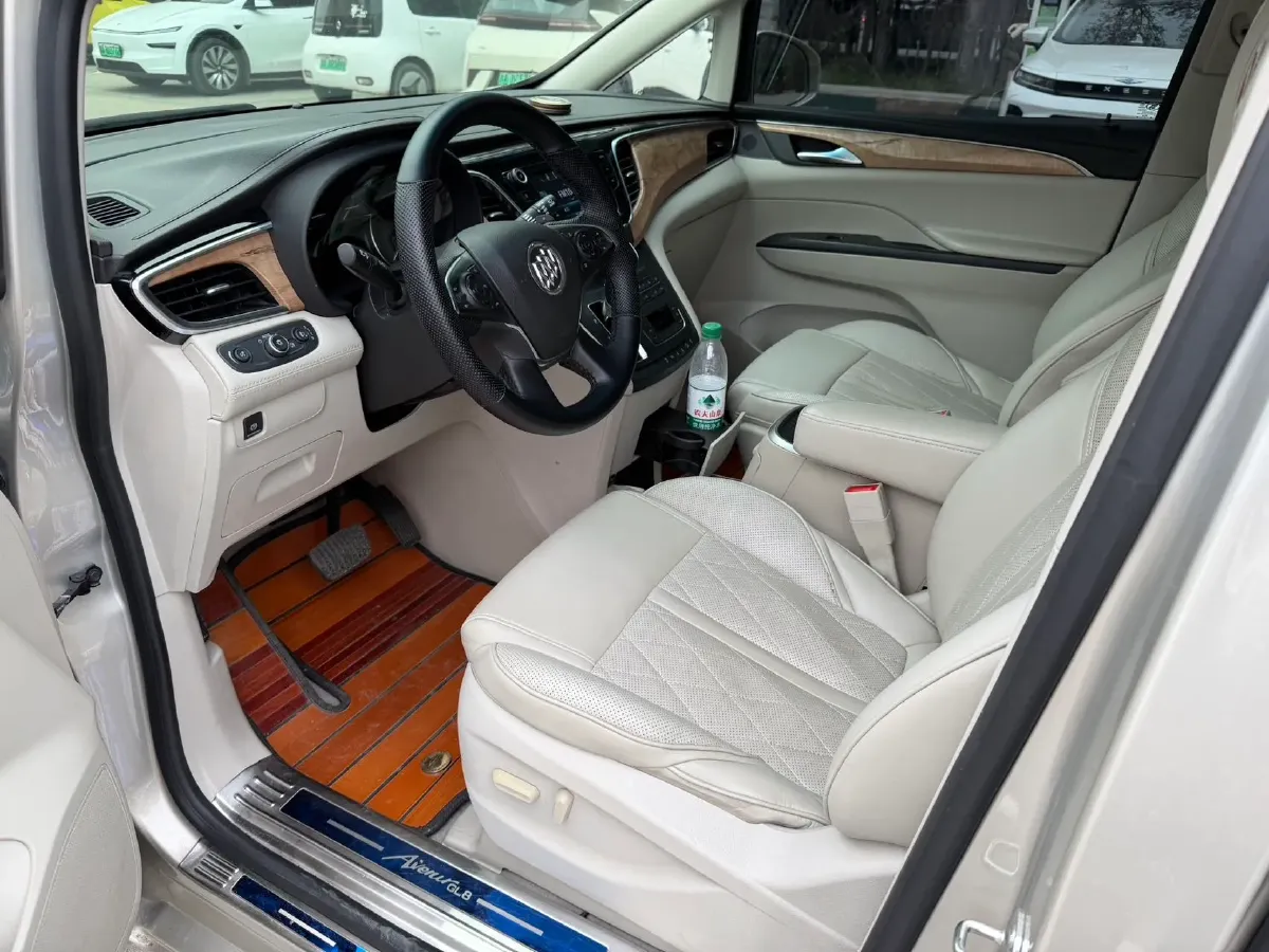 2018 Buick GL8 2.0T 260HP L4 6AT,autocango,china used car exporter,china ev exporter,chinese used car exporter,chinese used ev exporter