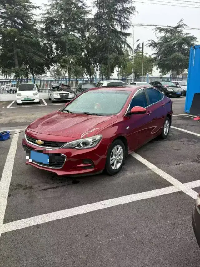 2019 CHEVROLET CAVALIER view 1