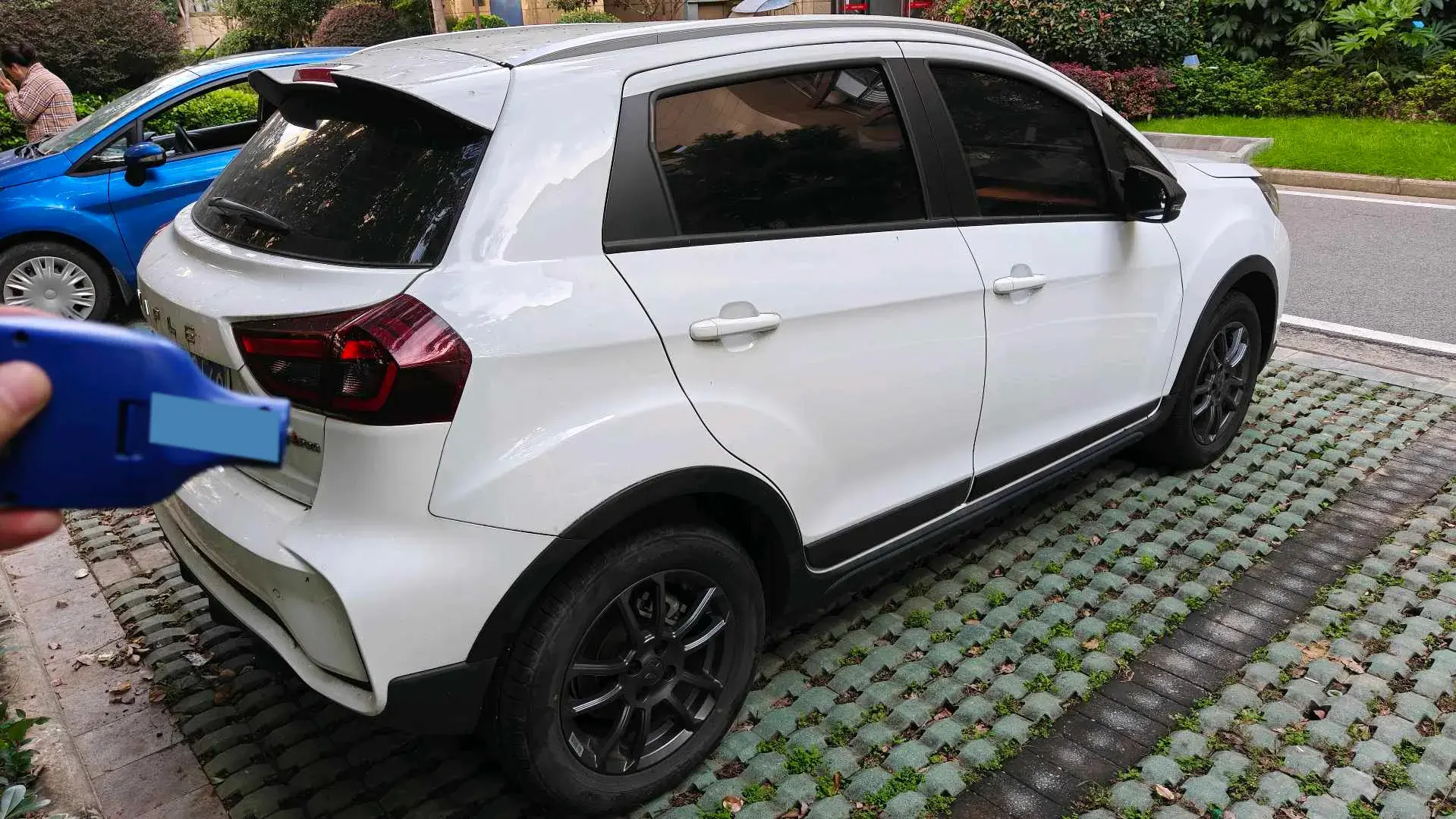 2022 LIVAN X3 thumbnail 4