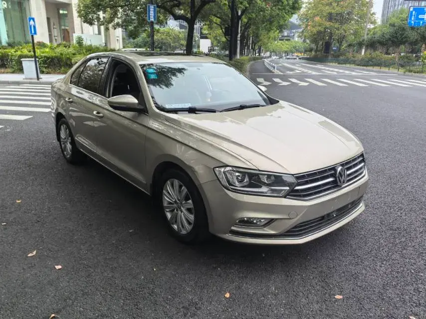 2018 VOLKSWAGEN BORA thumbnail 3