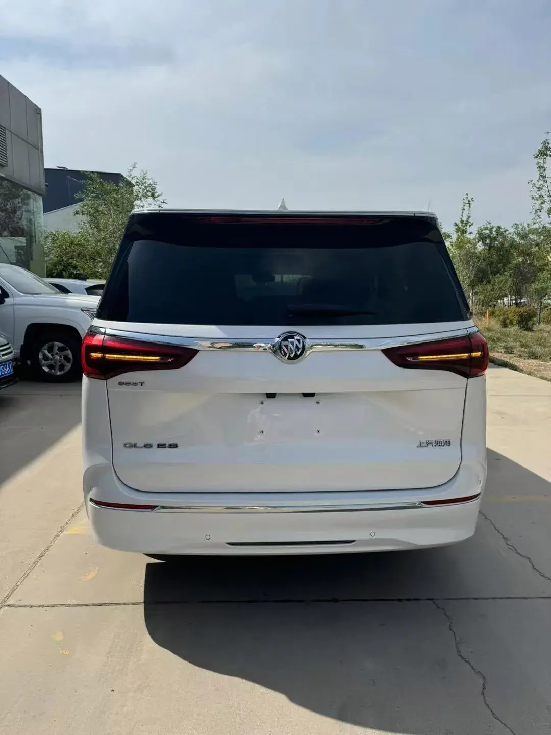 2022 BUICK GL8 thumbnail 4