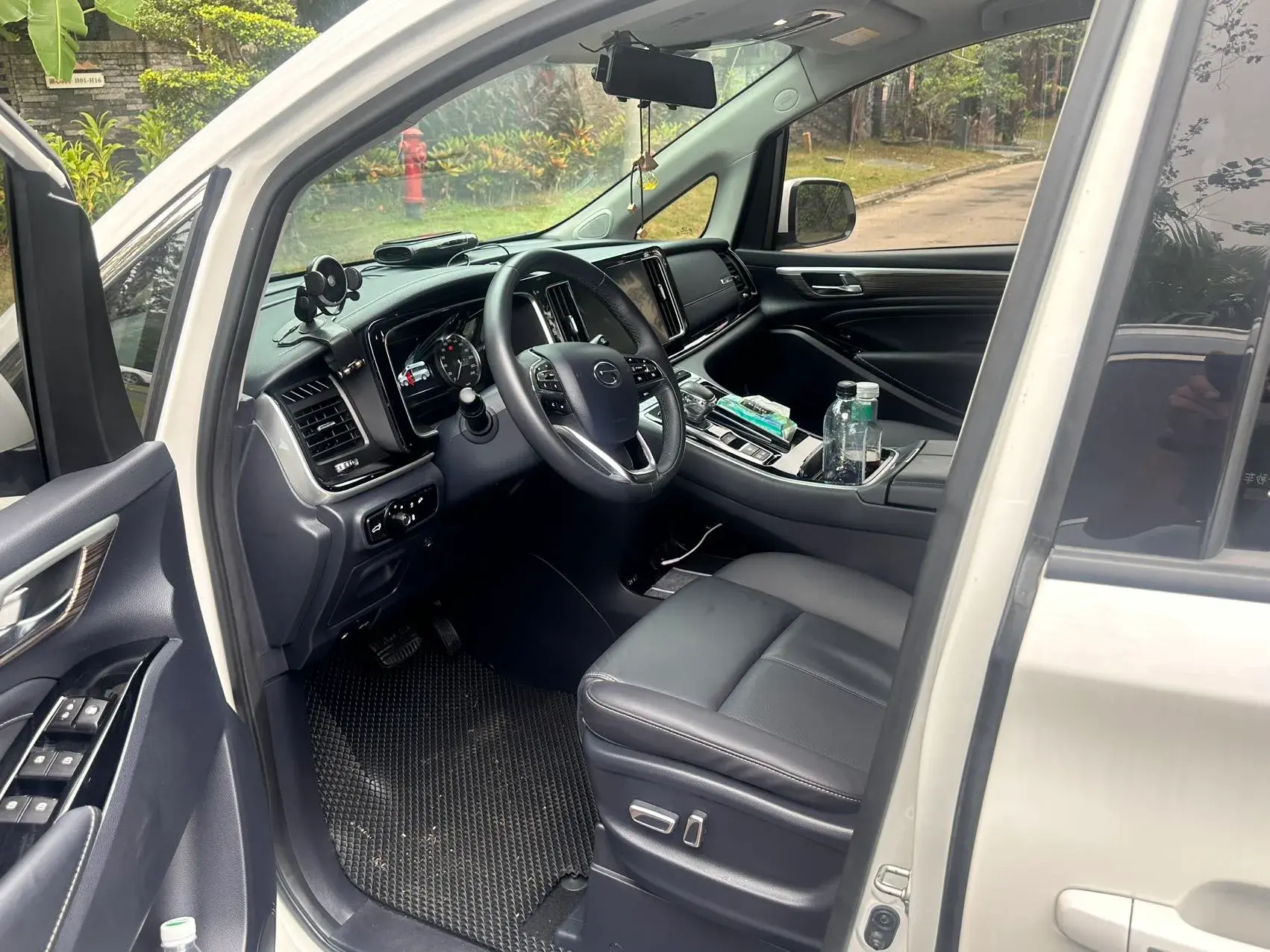 2021 GAC TRUMPCHI thumbnail 3