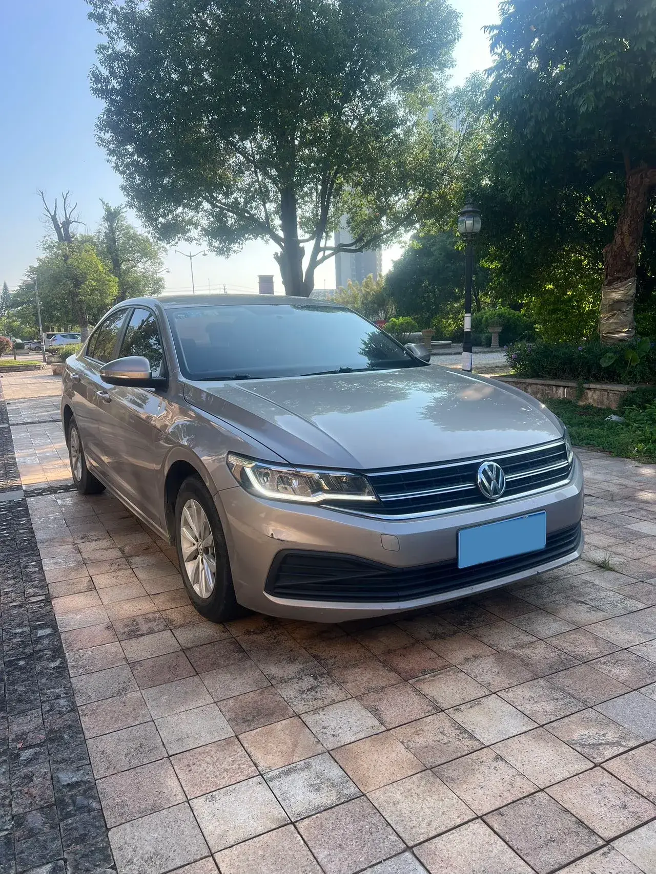 2019 VOLKSWAGEN BORA thumbnail 2