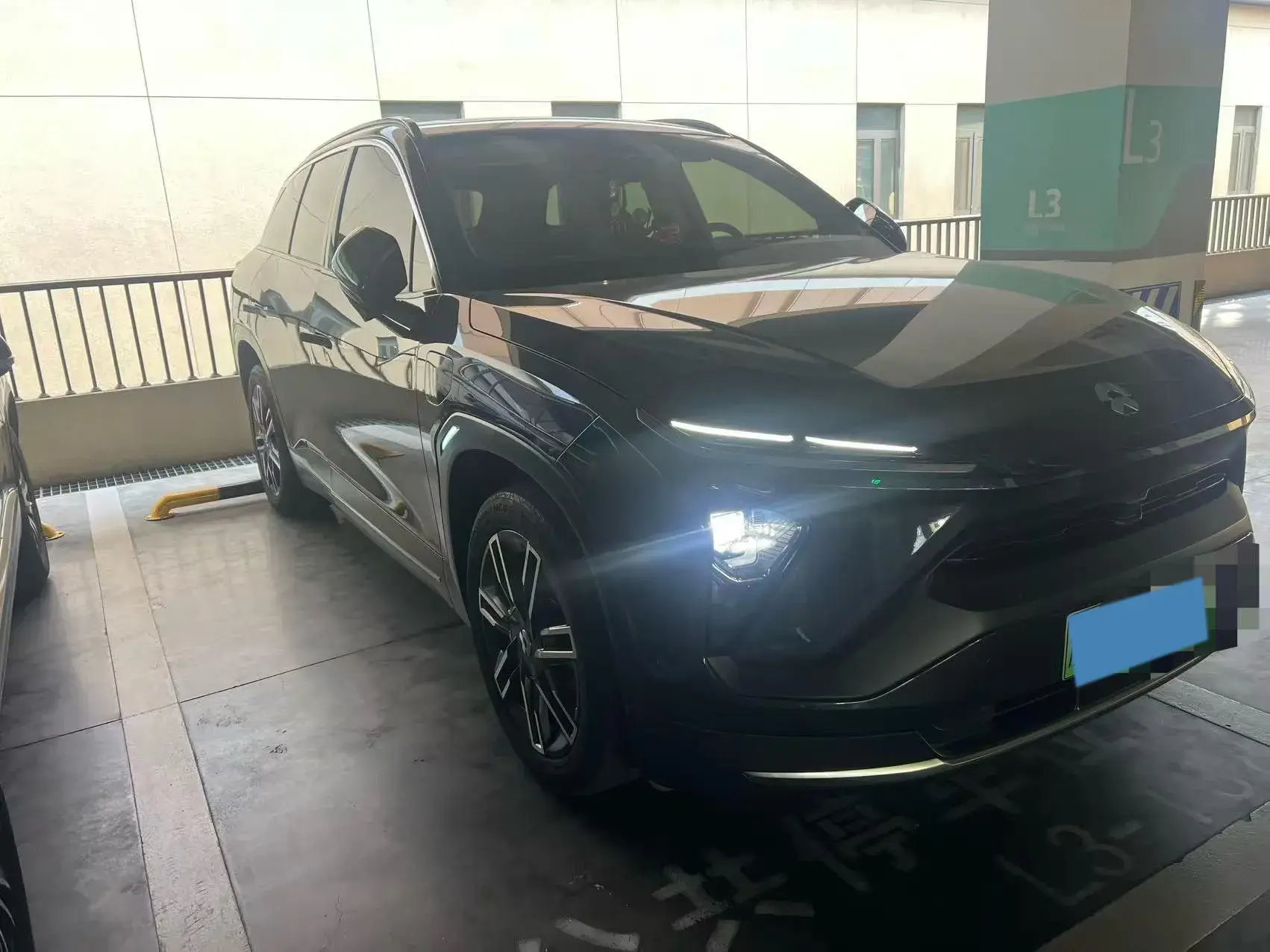 2020 NIO ES6 thumbnail 3