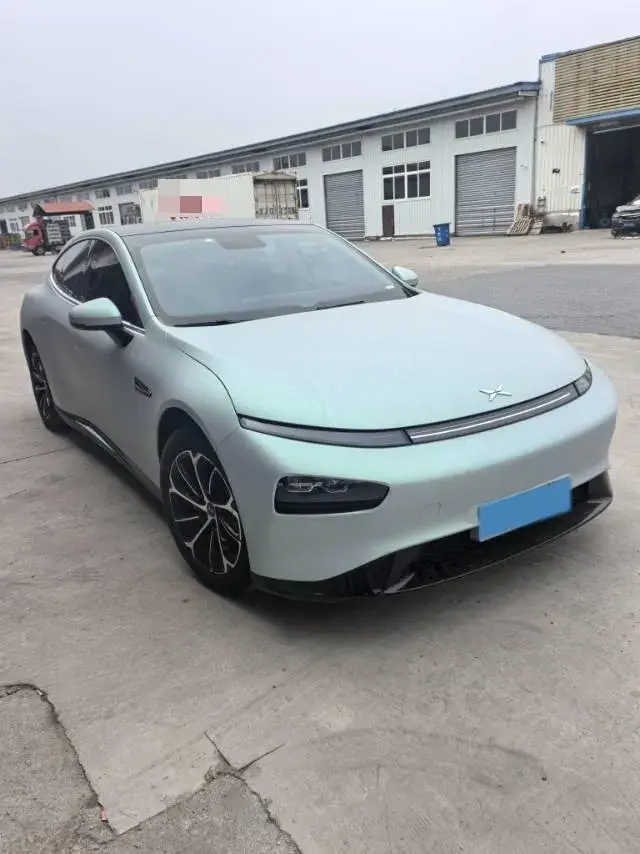 2022 XPENG P7 thumbnail 2