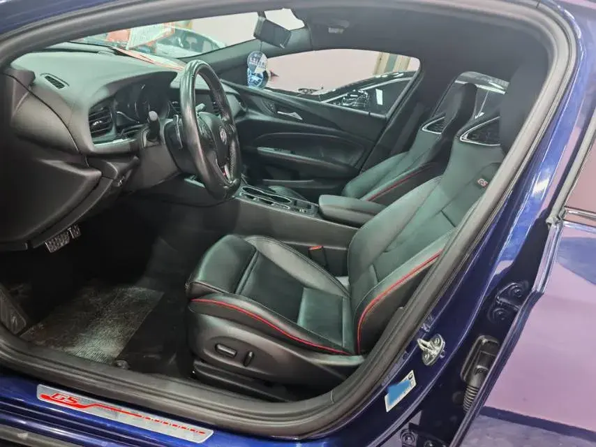 2020 BUICK REGAL thumbnail 3