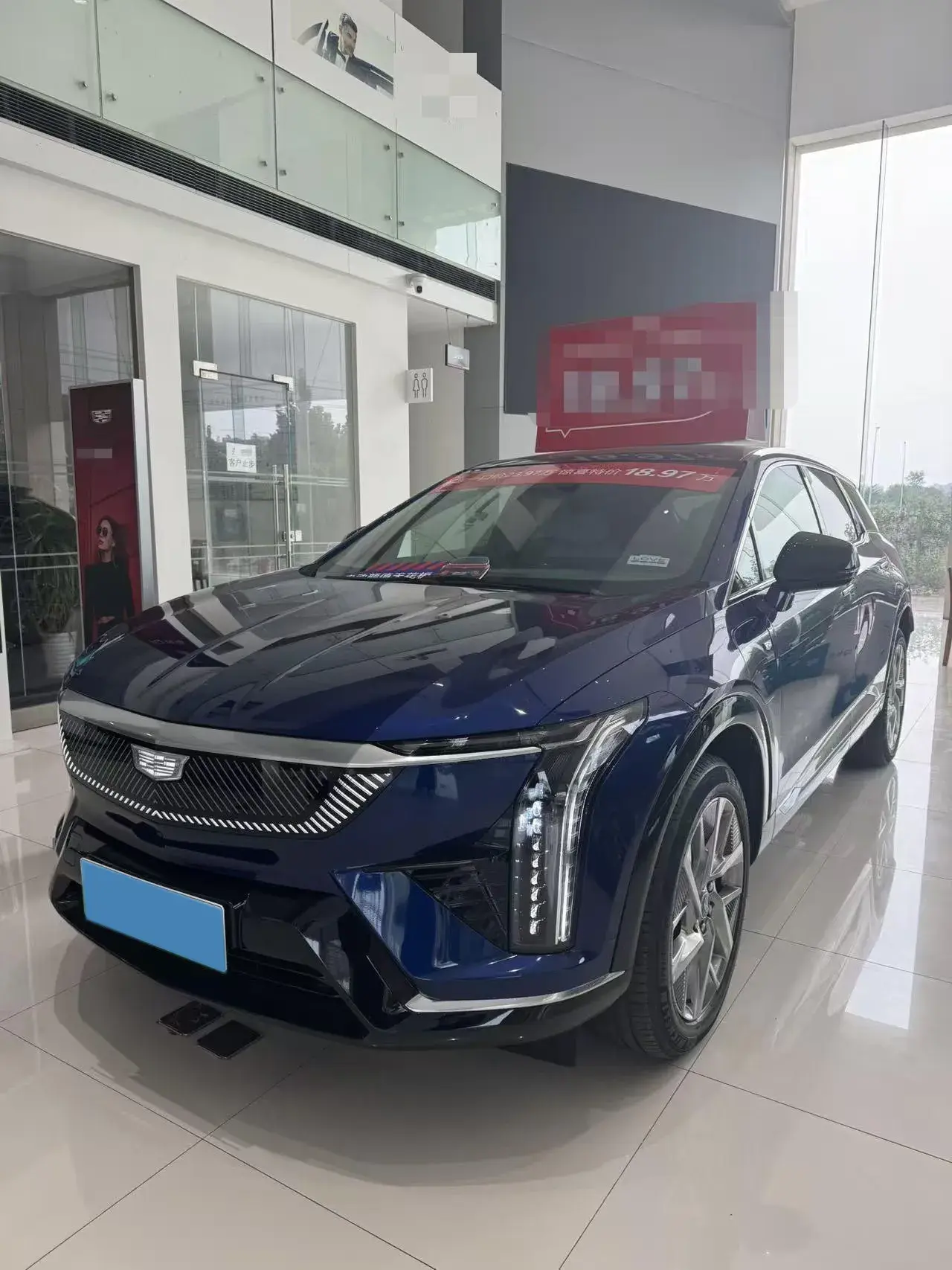 2024 CADILLAC OPTIQ view 1