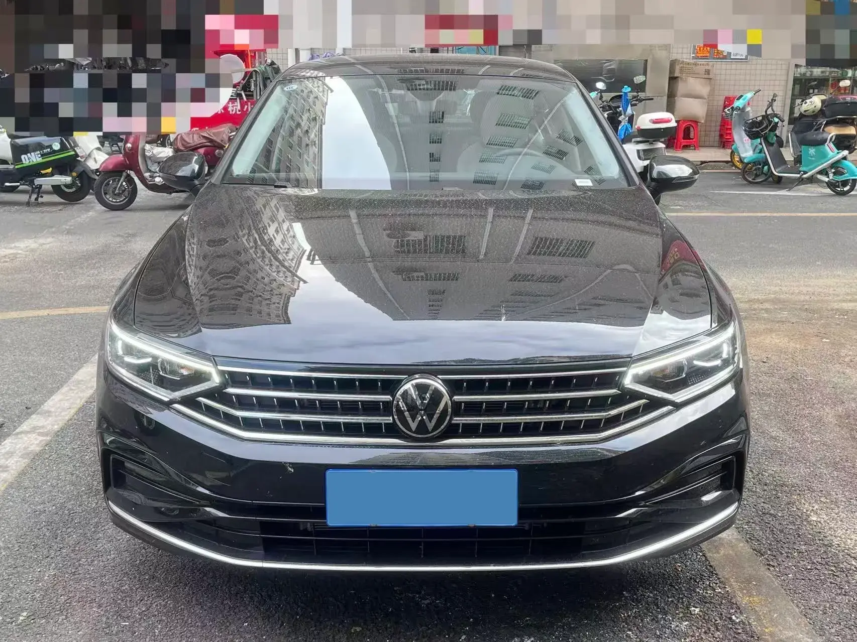 2025 VOLKSWAGEN MAGOTAN thumbnail 2