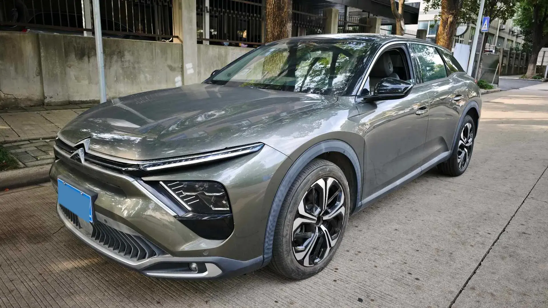 2021 CITROEN C5 view 1