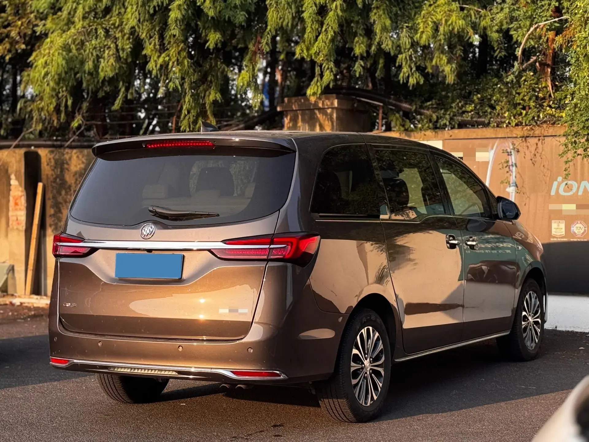 2023 BUICK GL8 thumbnail 4