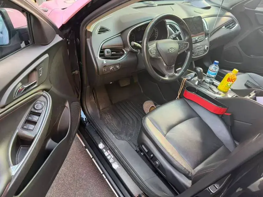 2020 CHEVROLET MALIBU thumbnail 4