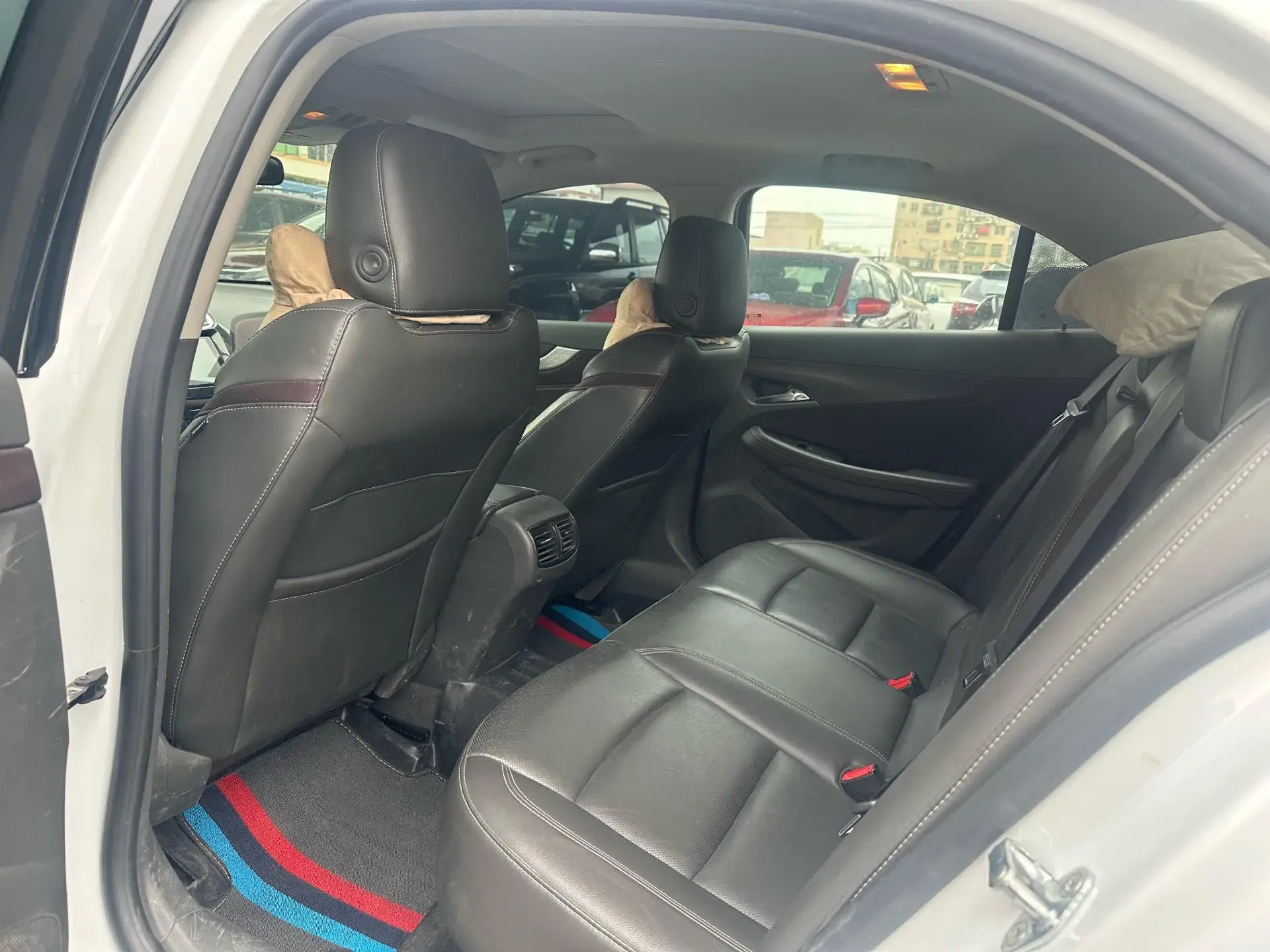 2018 CHEVROLET MALIBU thumbnail 4