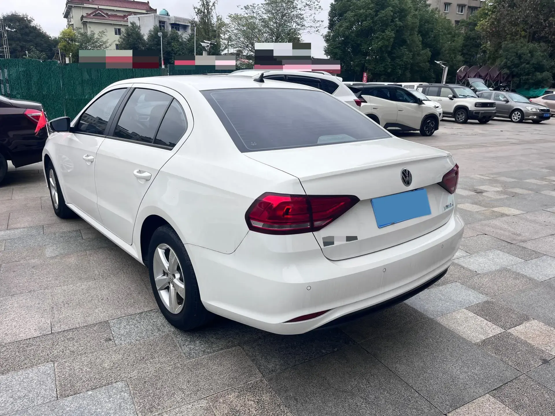 2019 VOLKSWAGEN LAVIDA thumbnail 4