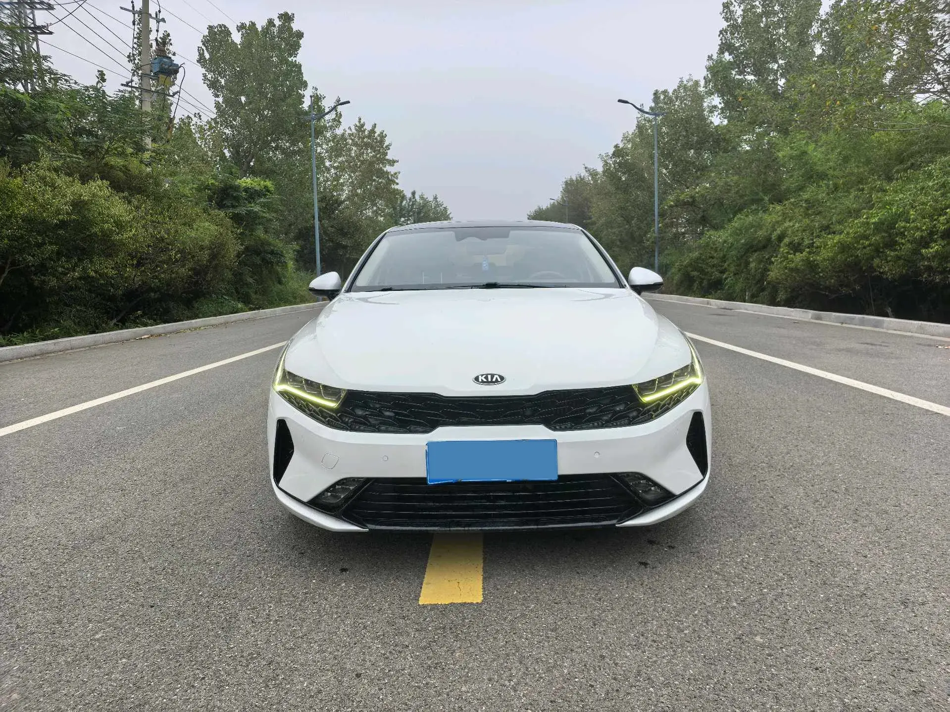 2020 KIA K5 thumbnail 2