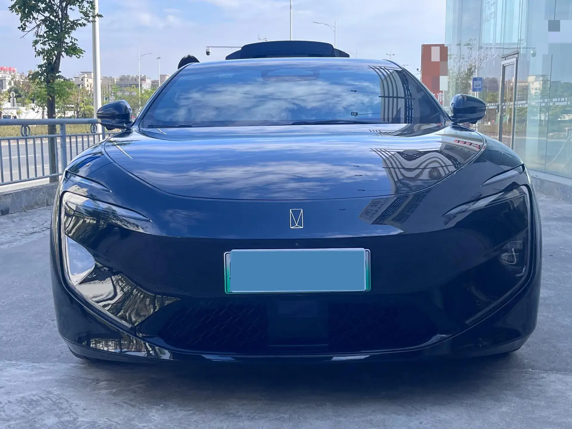 2025 AVATR 12 thumbnail 2