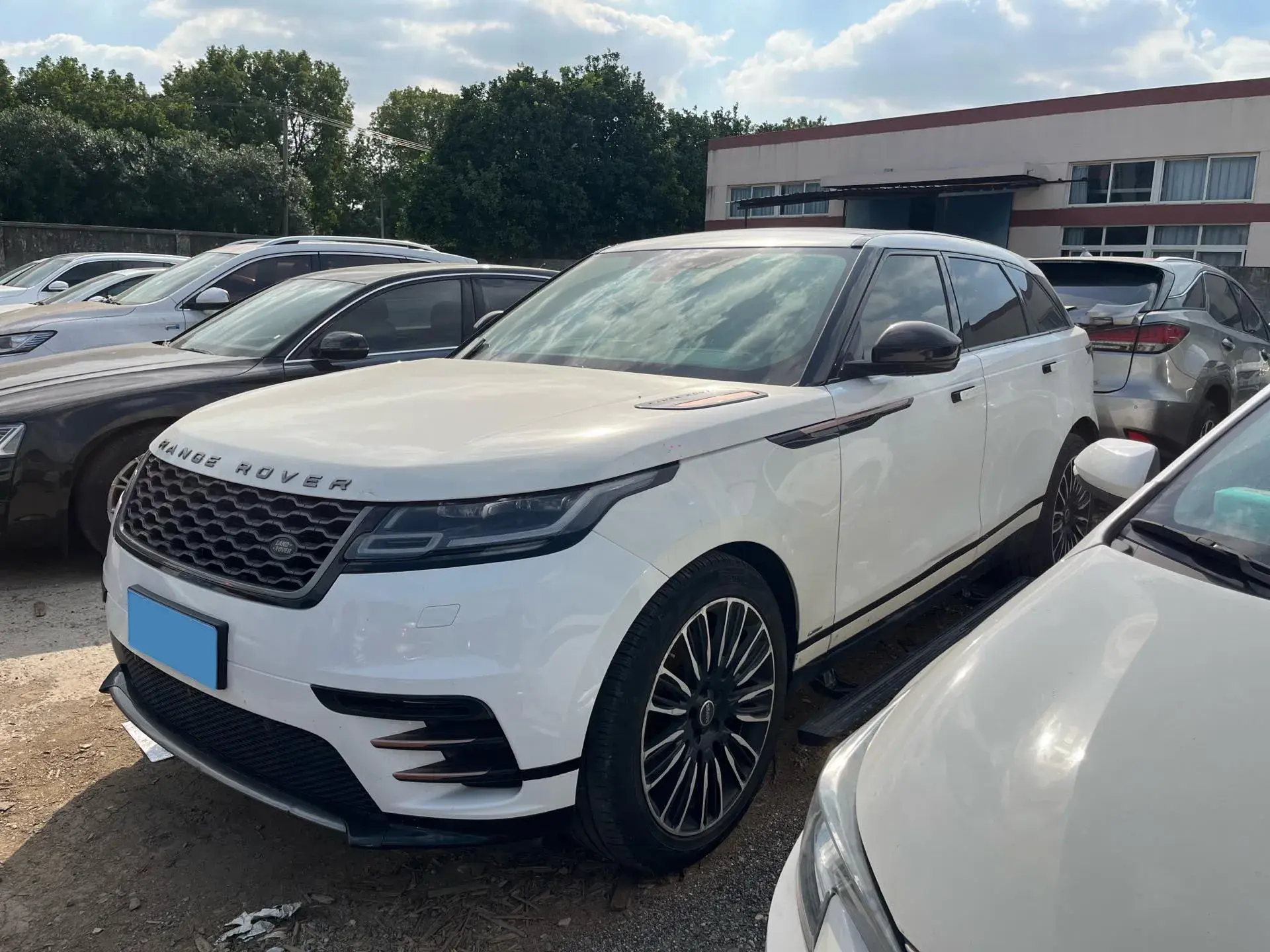 2018 LAND ROVER view 1