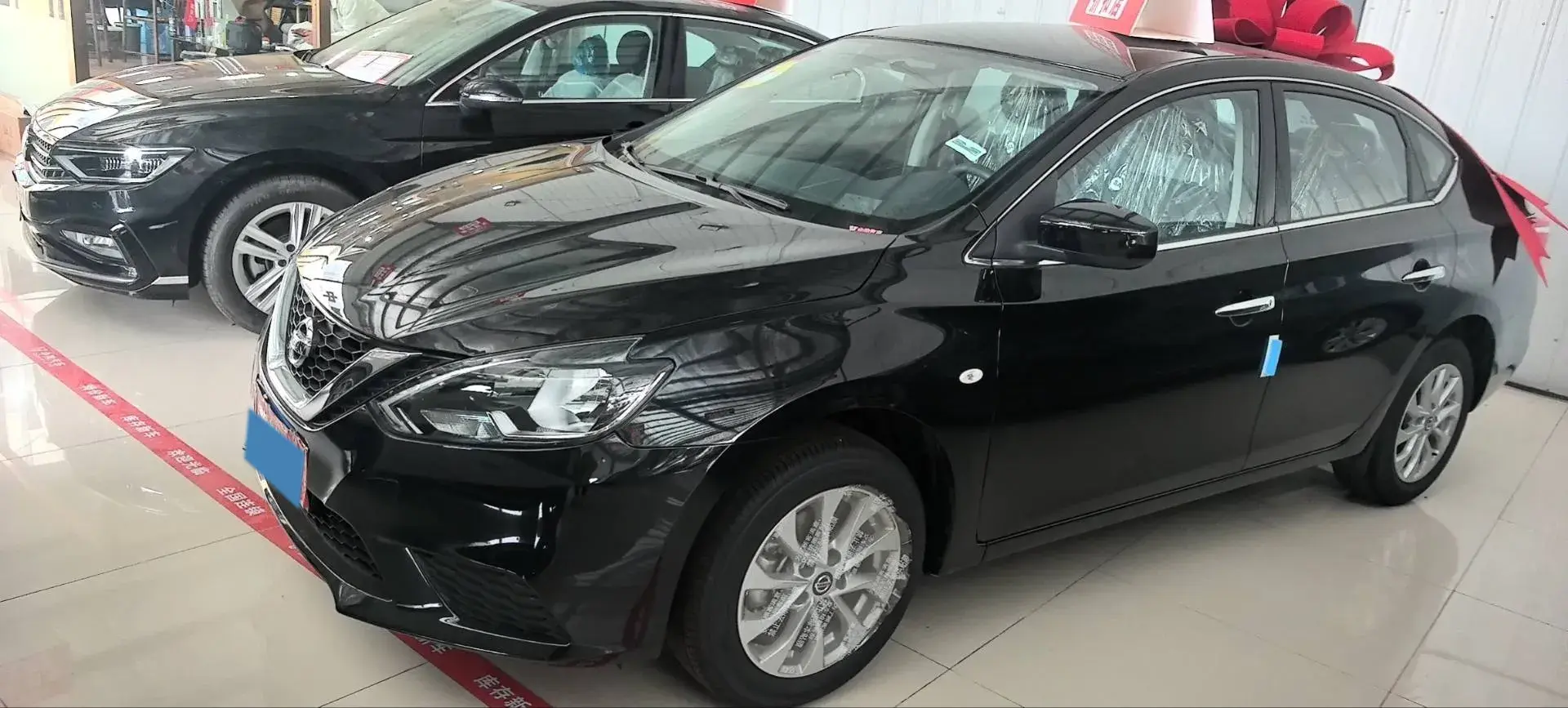 2024 NISSAN SYLPHY view 1