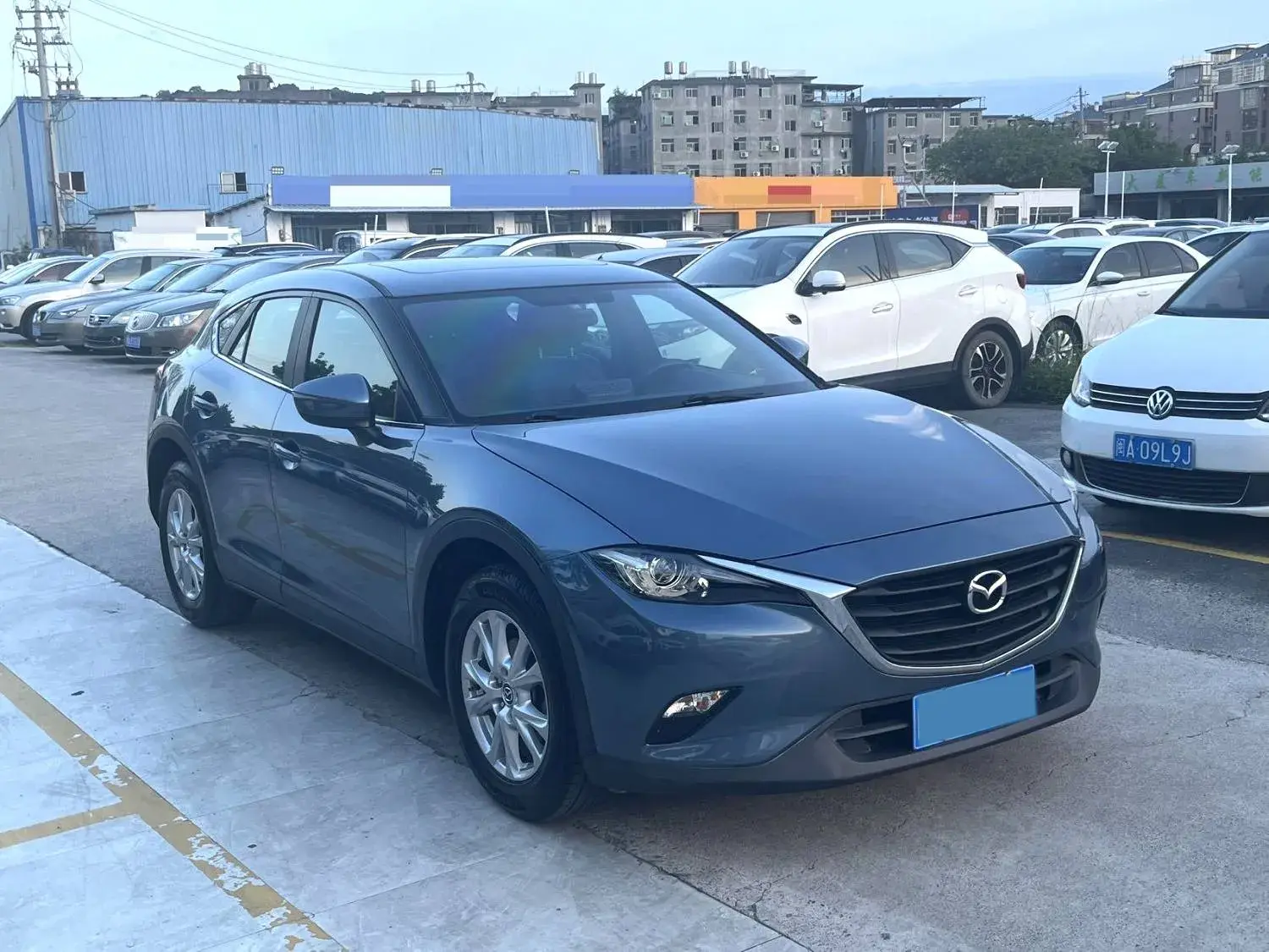 2016 MAZDA CX-4 thumbnail 3